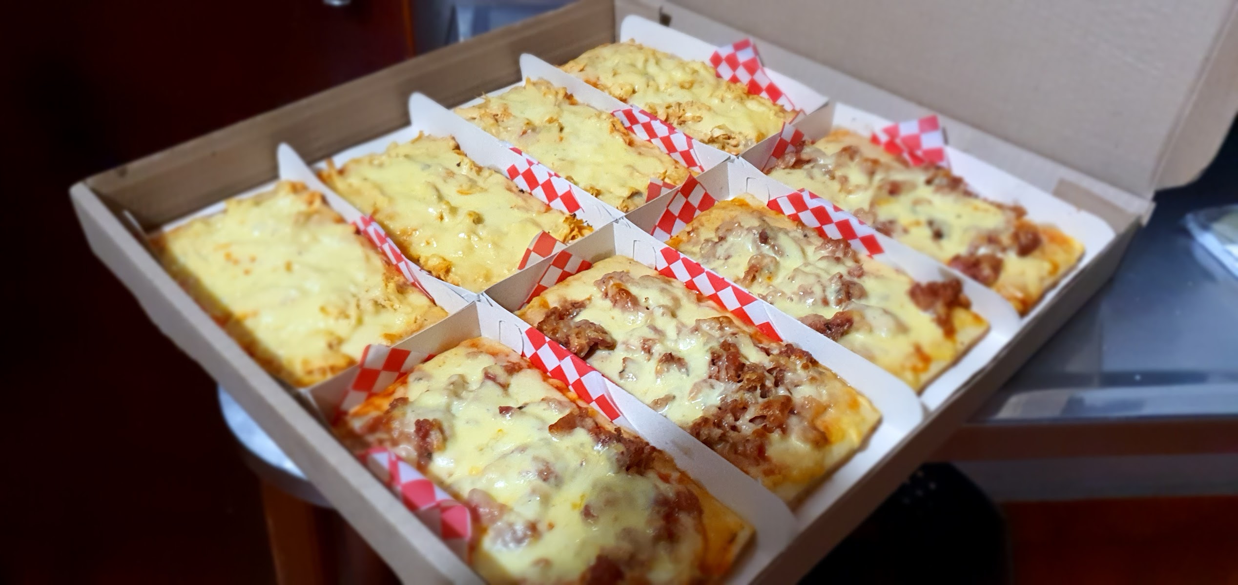 MERAKI PIZZERIA ARTESANAL & BURGER - LASAÑAS