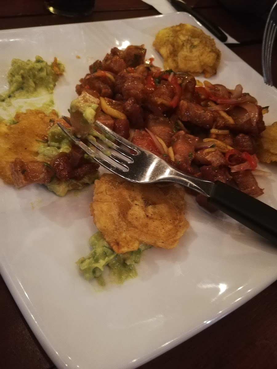 INDIAN ROAD/ Parrilla-Bar