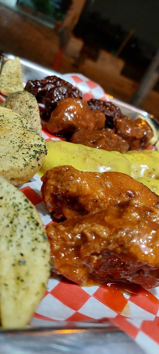 Special Wings Picacho