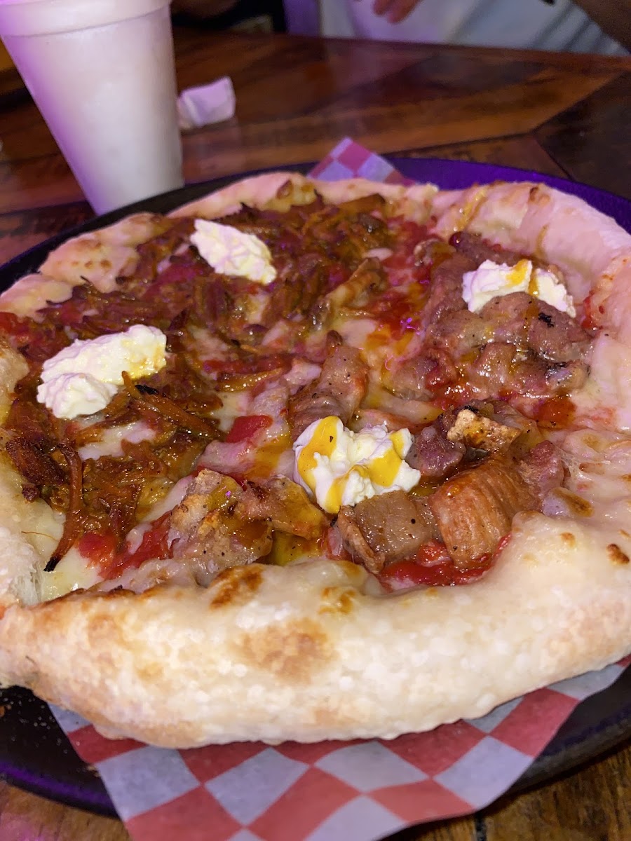 Q' Pizza