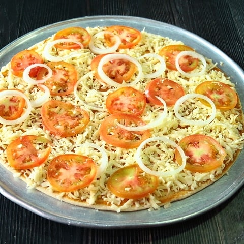 MOM'S PIZZA