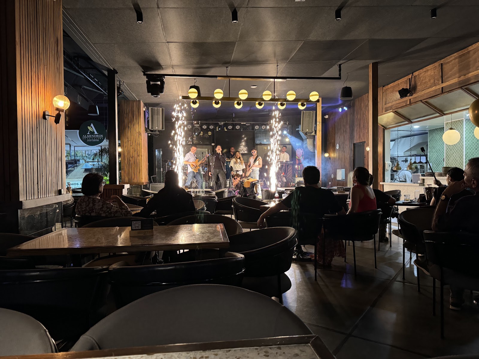 Montre Bar