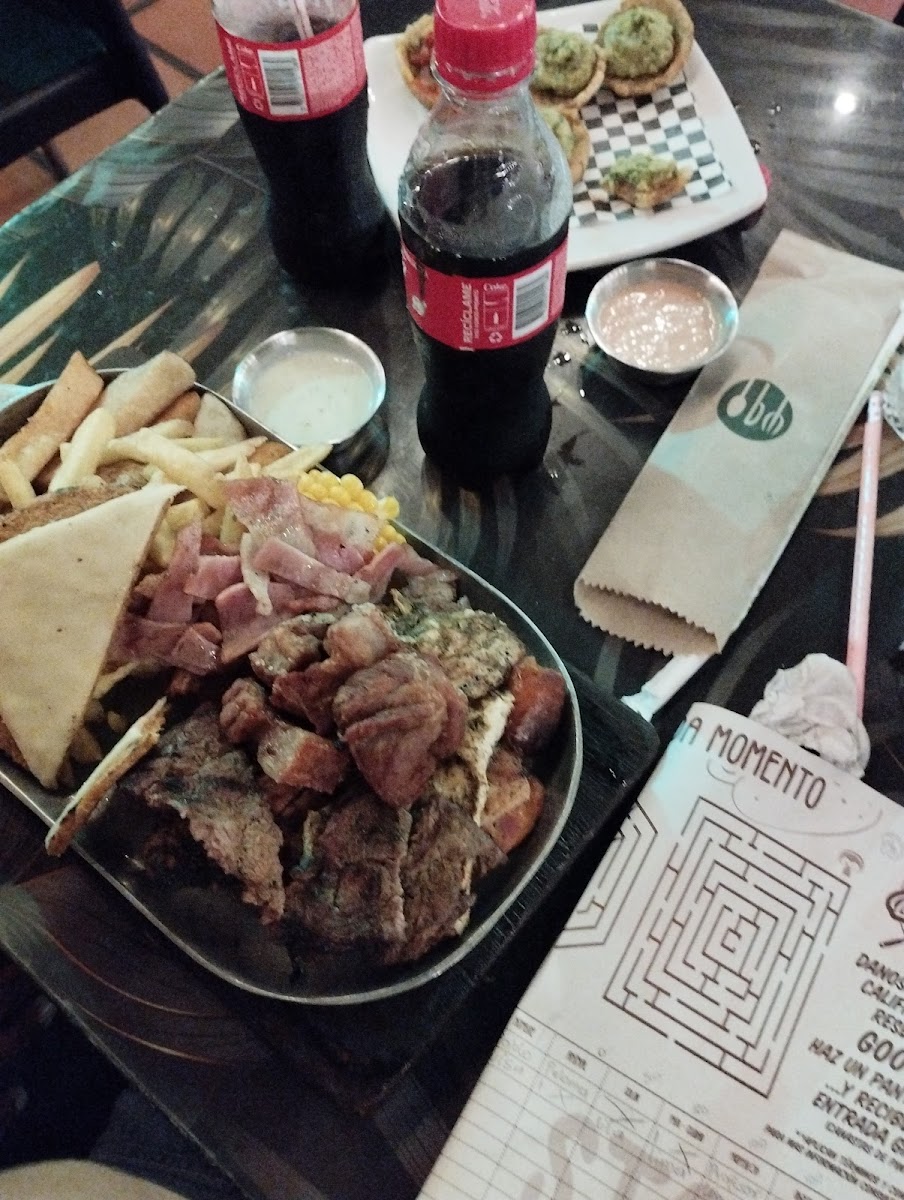 La Parrillera Restaurante Bar