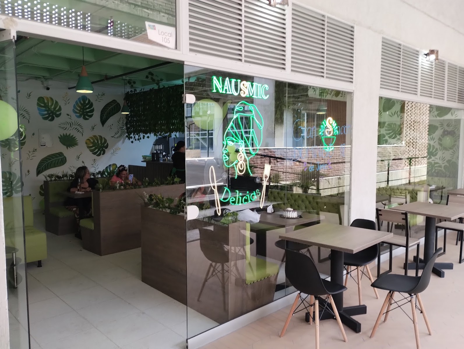 NAUSMIC DELICIAS