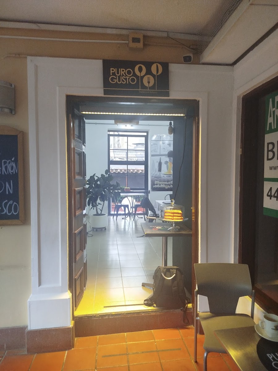 PURO GUSTO - Comida Italiana en Medellín