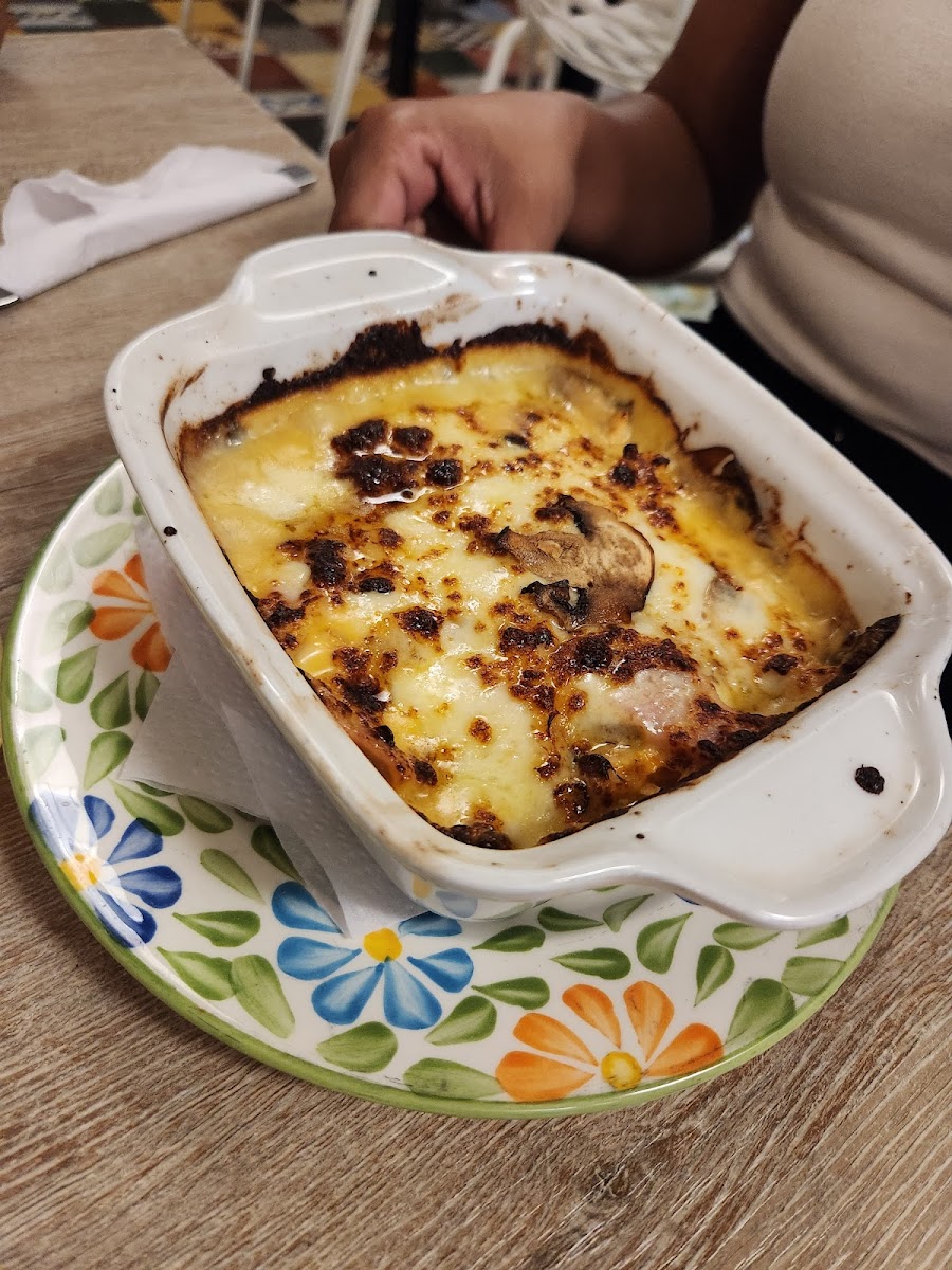 Pizzas quesañas y lasañas