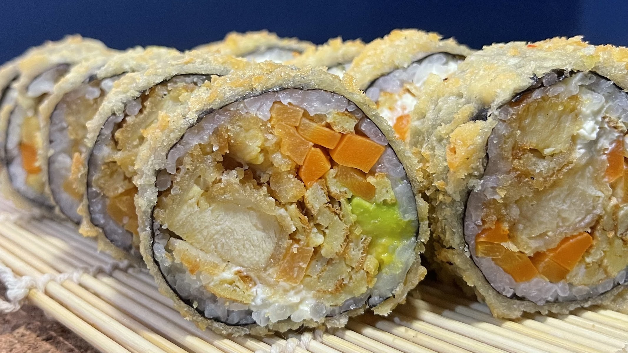 Sushi, Arroz Wok y hamburguesas Kanton House sede San Javier
