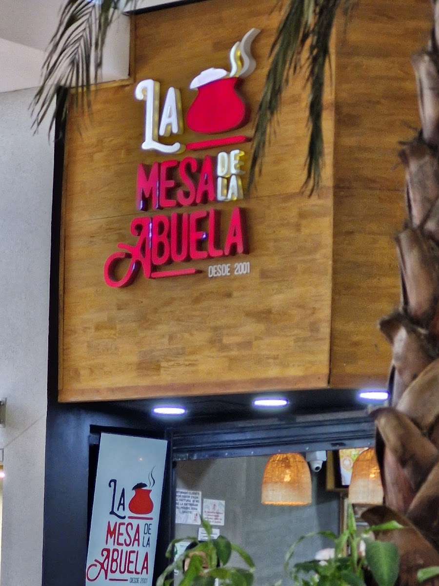 La mesa de la abuela