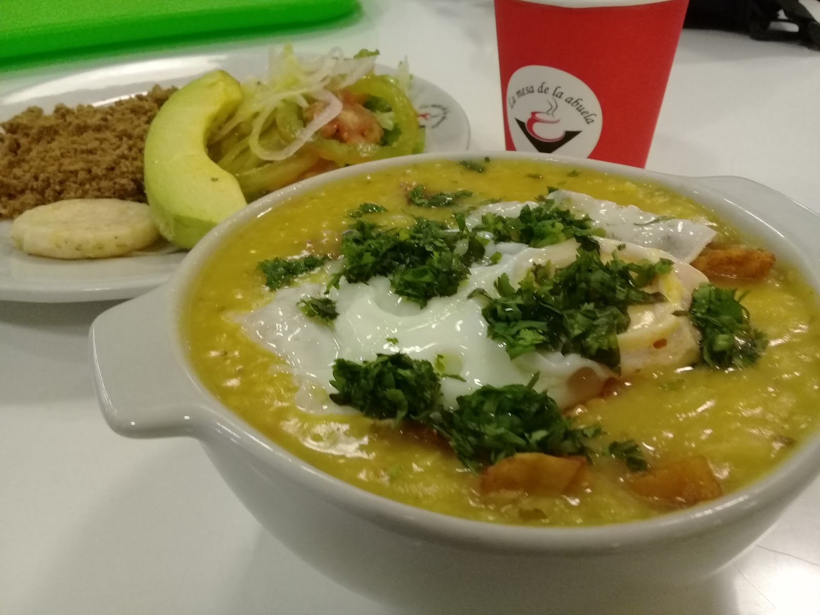 La mesa de la abuela