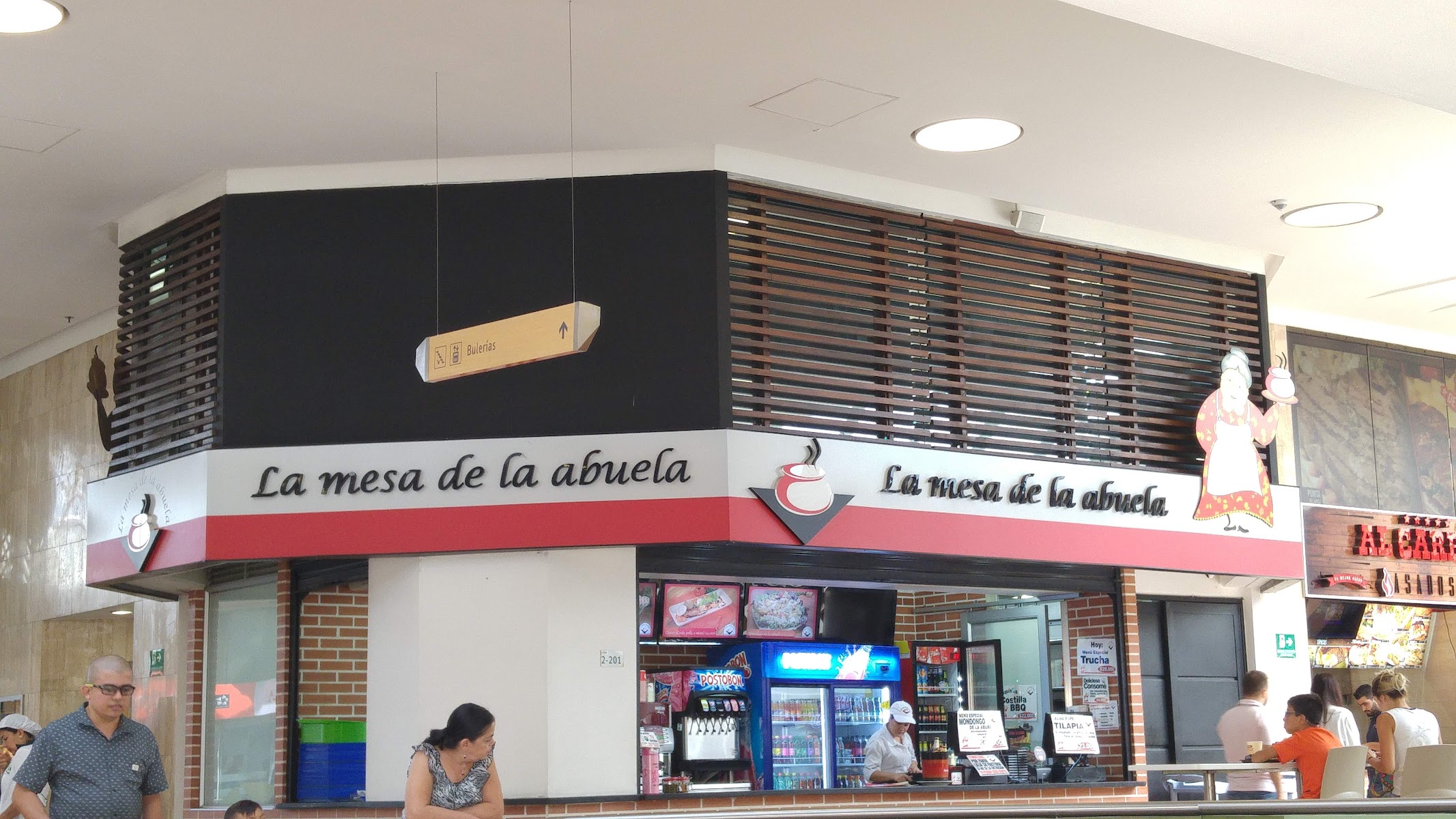 La mesa de la abuela