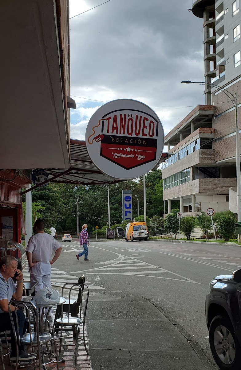 El Tanqueo Restaurante Bar