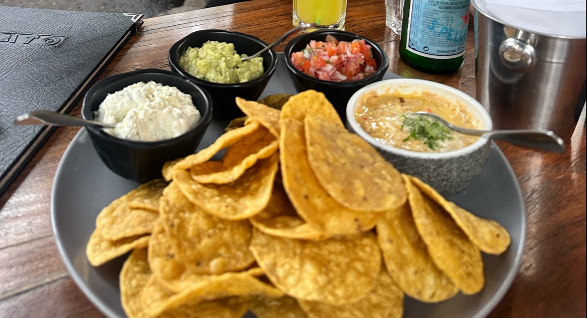 GATO-RESTO BAR