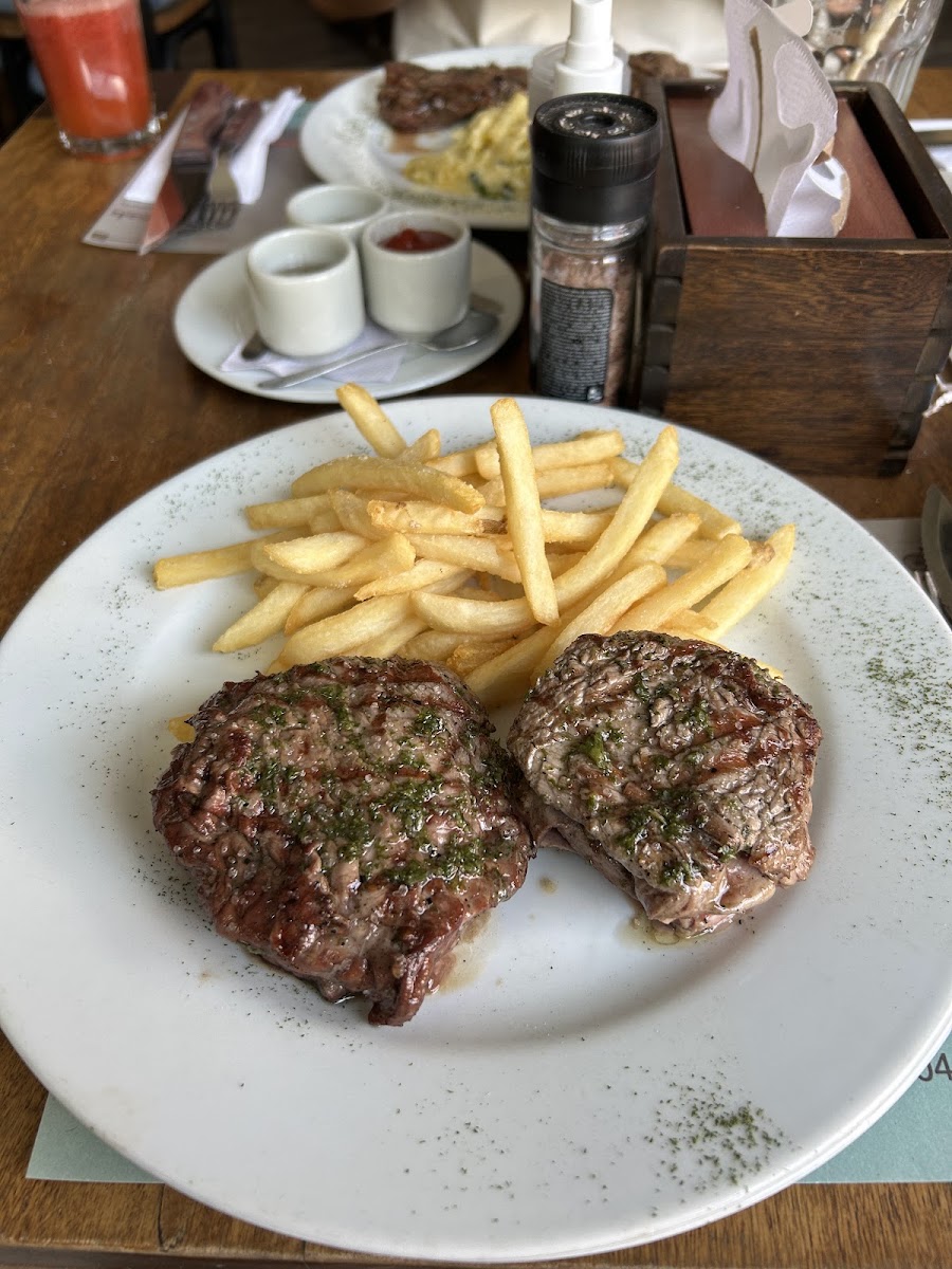 El Correo Carne y Vino