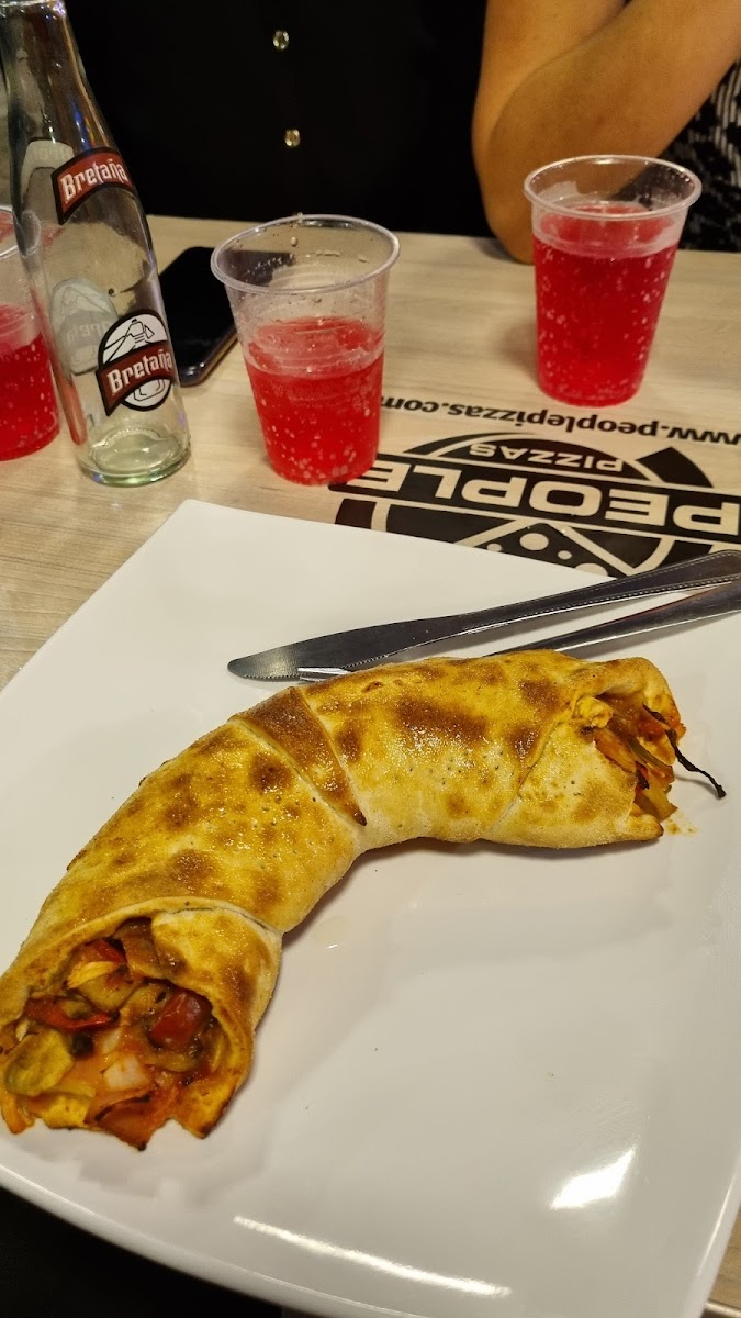 People pizzas