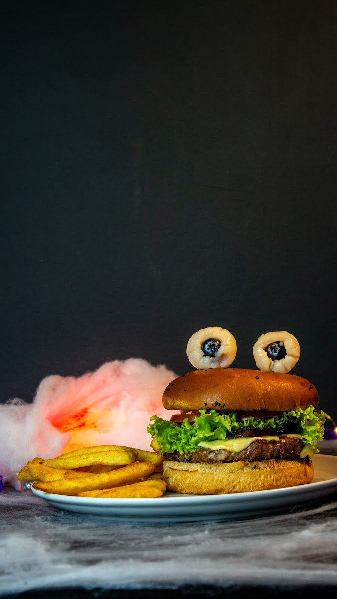 Escudero’s BBQ Burgers and Ribs