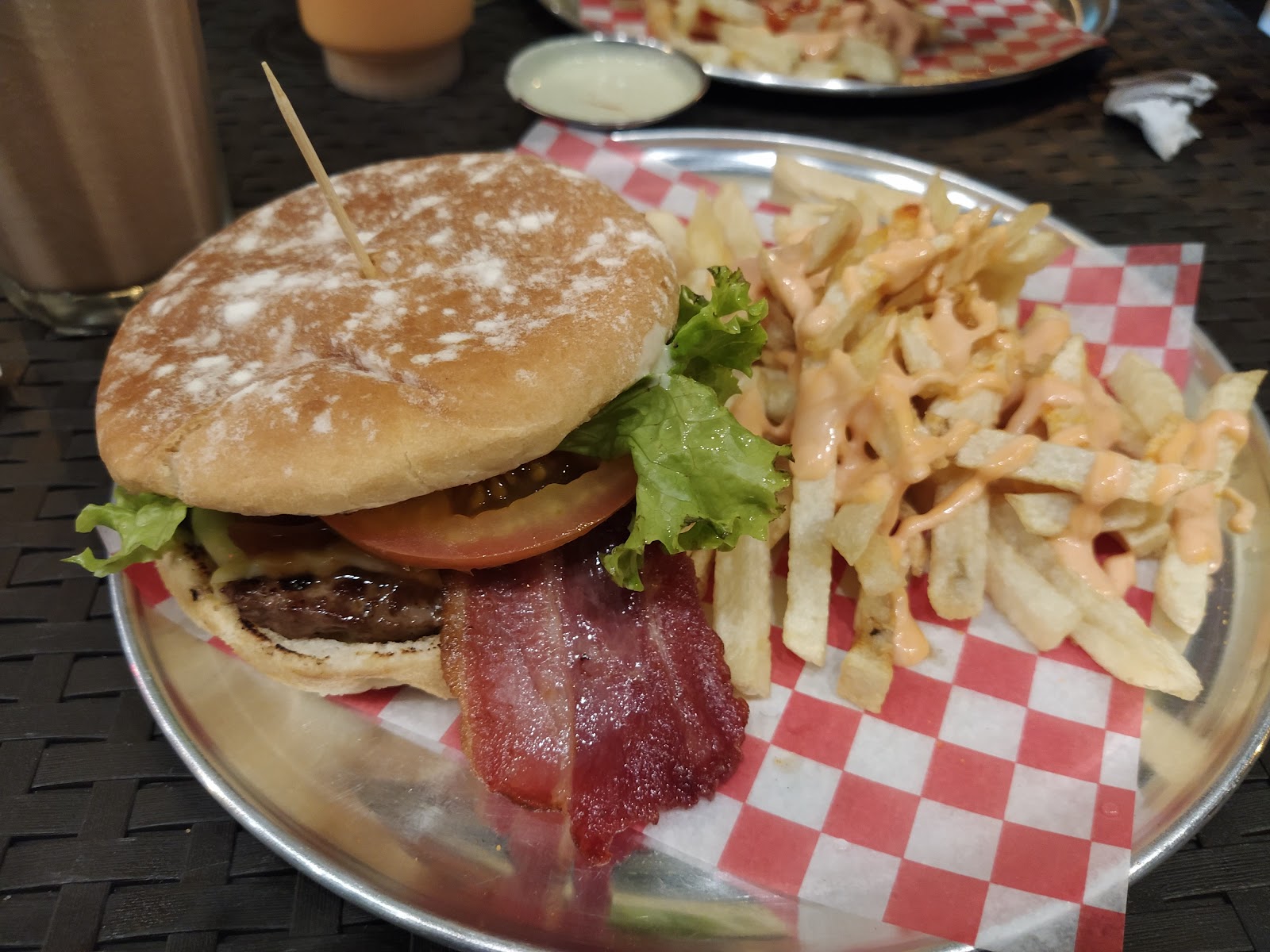 D’luchy hamburguesas y carnes