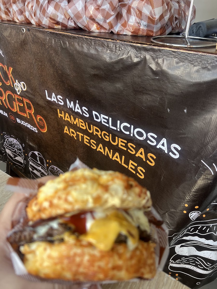 RockandBurgerMed