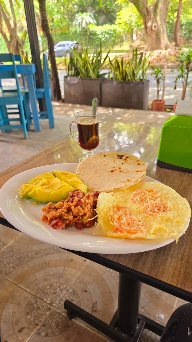 DRY ROCK Café