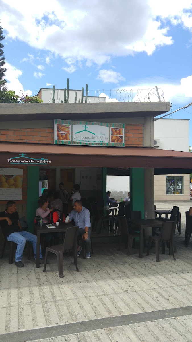 Cafetería Depués de la Misa