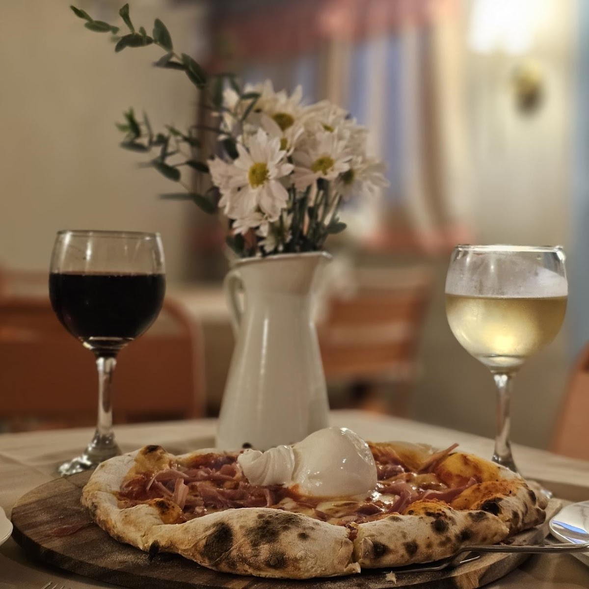 margherita pizza caffè vino
