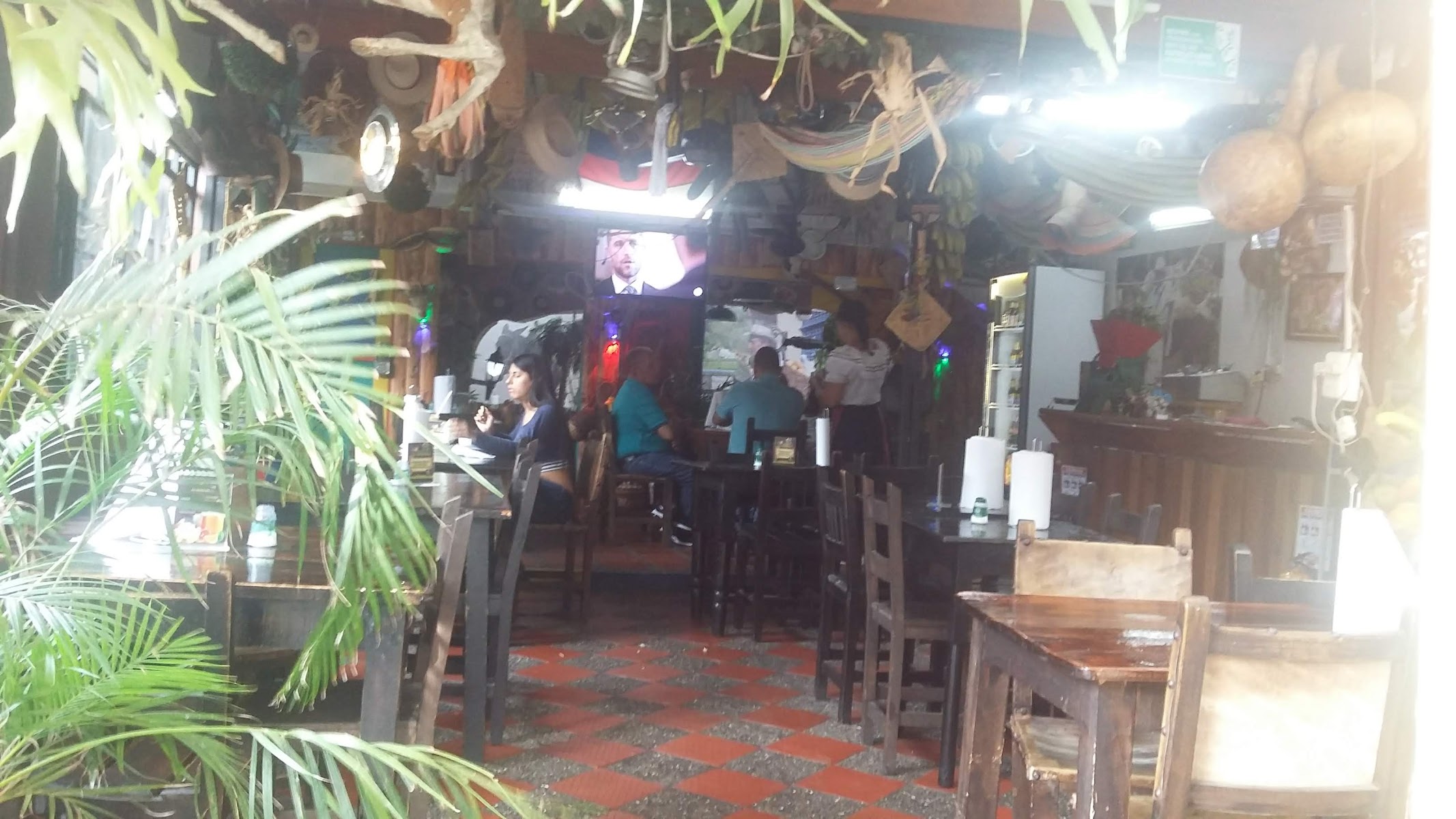 Restaurante-Bar-Billar La Rokola