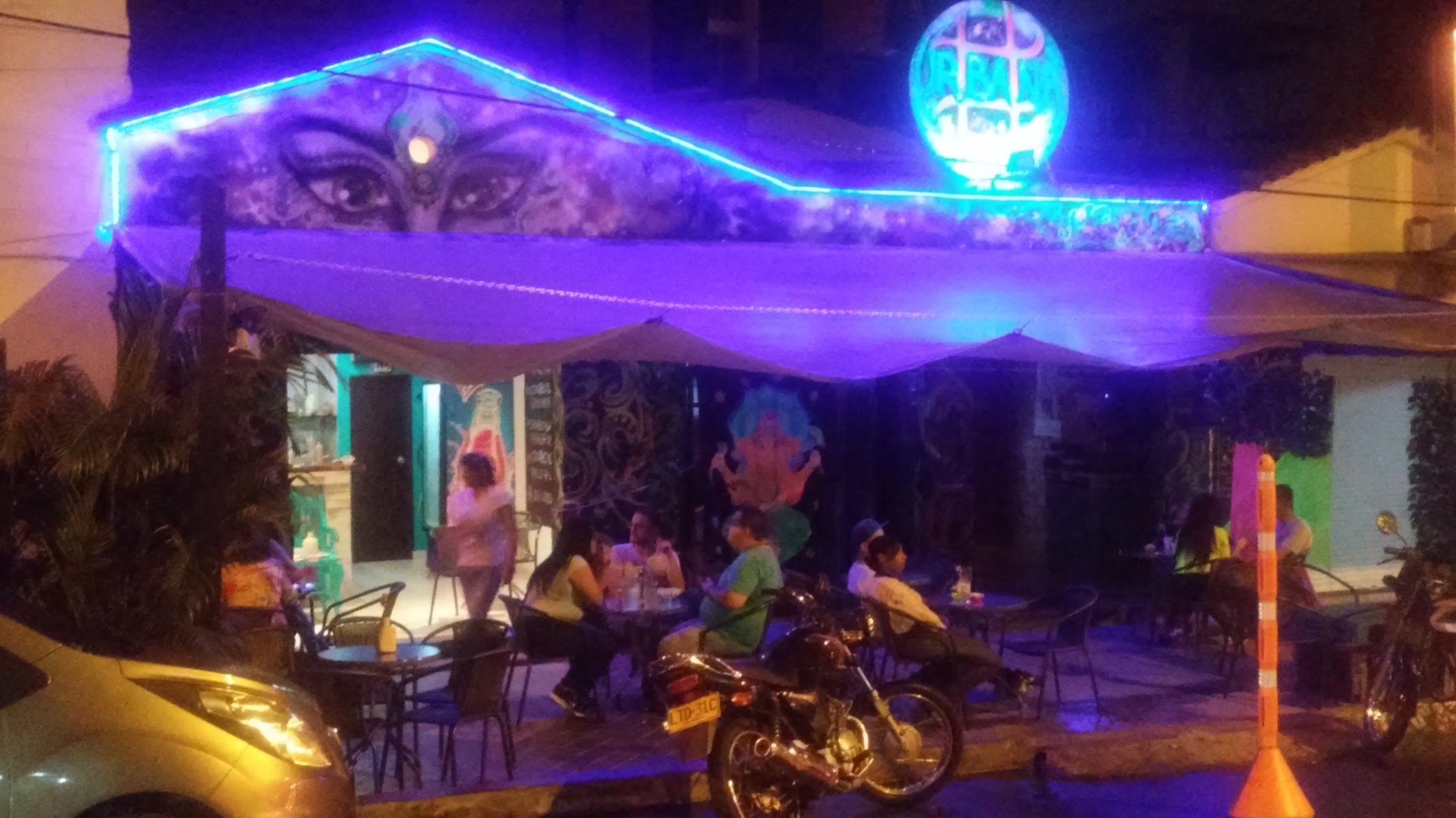 #URBANA Bar Restaurante