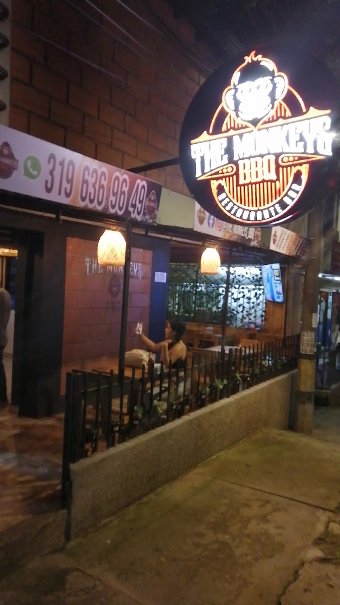 THE MONKEYS BBQ