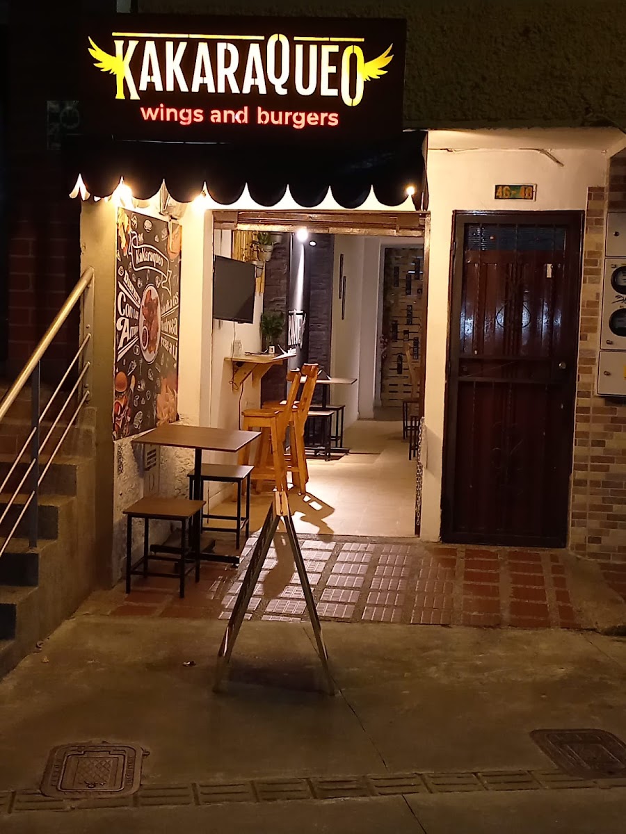 Kakaraqueo Wings and Burgers
