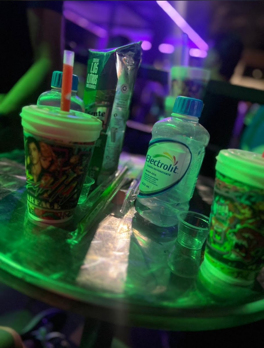 la Bahía Cocktails house