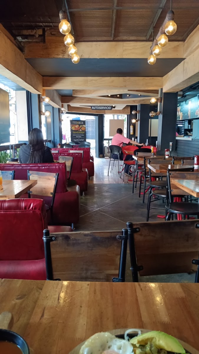 Artesanas Food & Beer