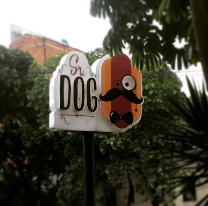 SR__DOG