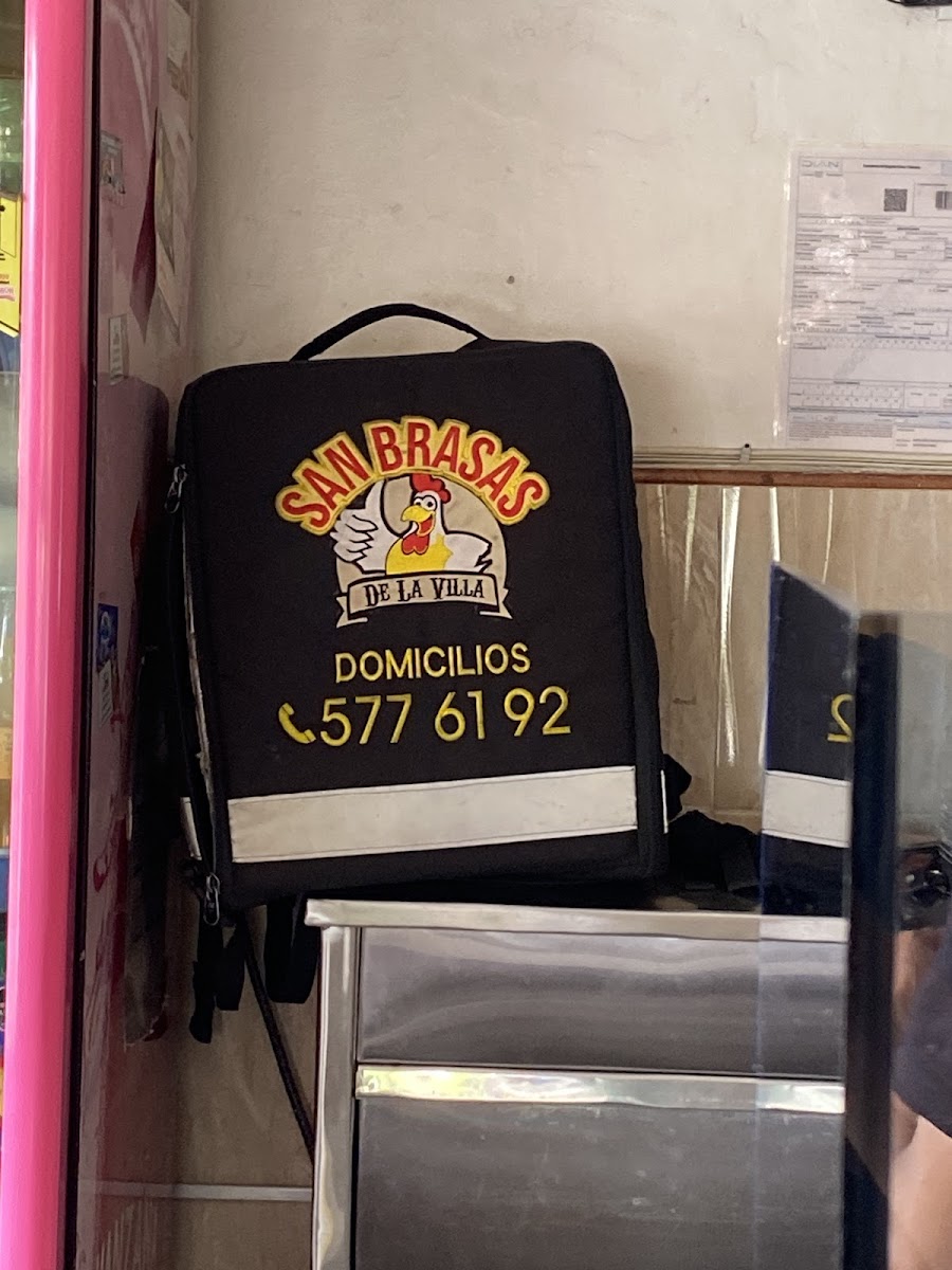 San brasas de la Villa pollo