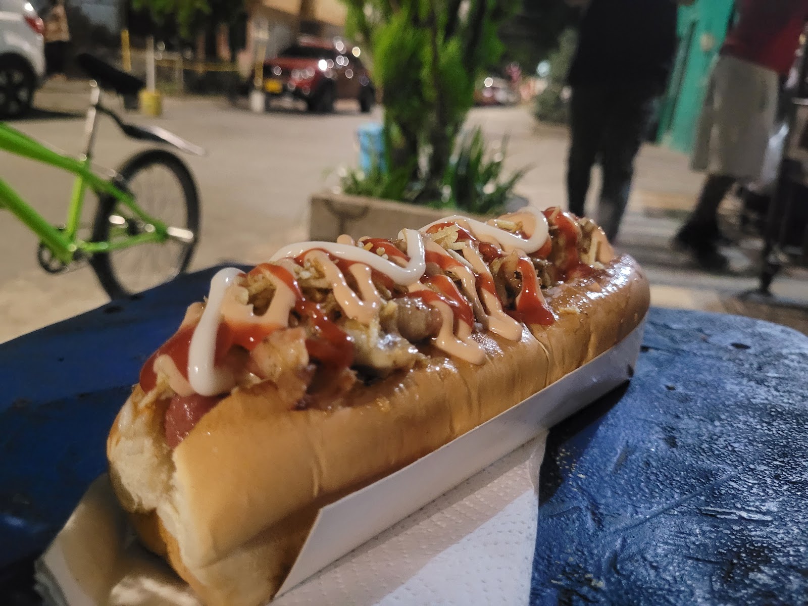 Hinestroza Comida & Licor