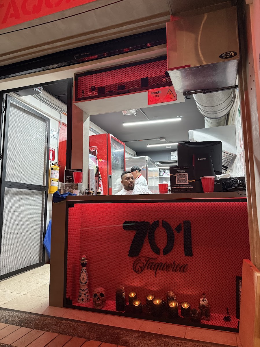 Taqueria 701