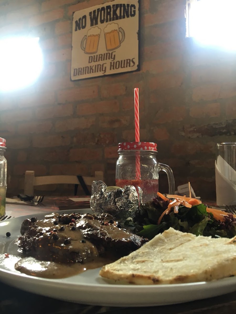 PARANA PARRILLA & BAR