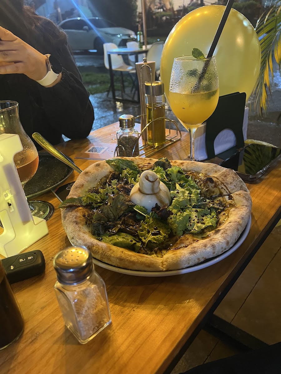 Pizzeria 668