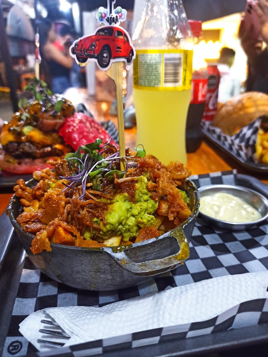 PITS BURGER