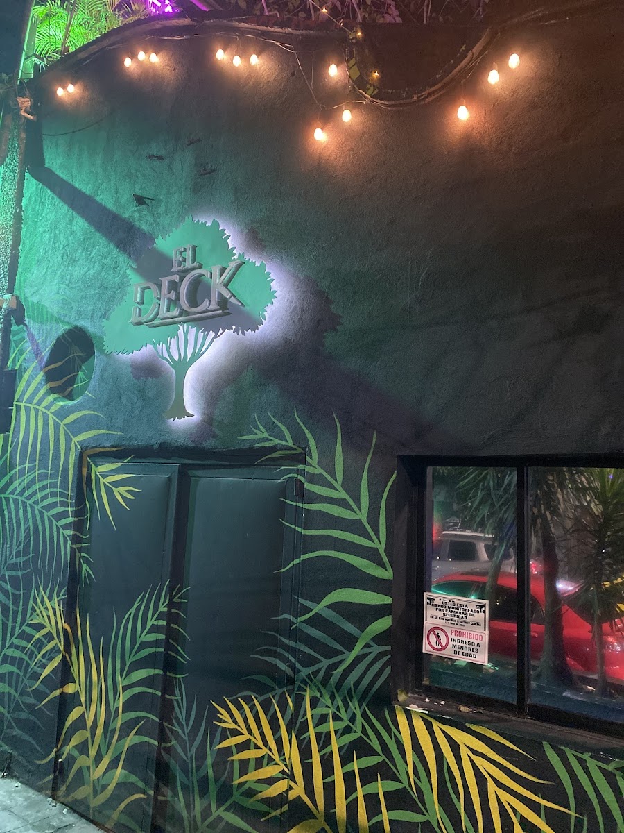 Bar El Deck