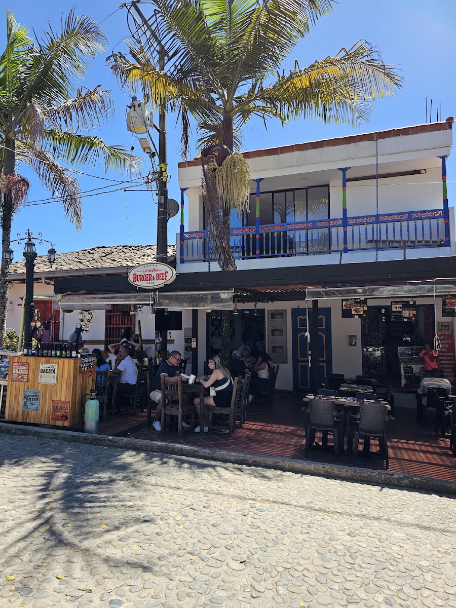 La Parilla Burger & Beef