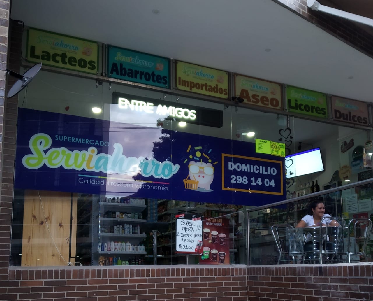 La Locura Parrilla Carnes Asadas Res y Cerdo en Laureles Churrasco Chuzos Chorizos Chicharrón Ahumado