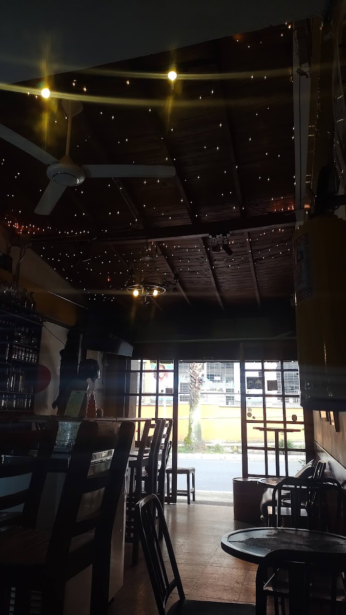 Trio Café Bar