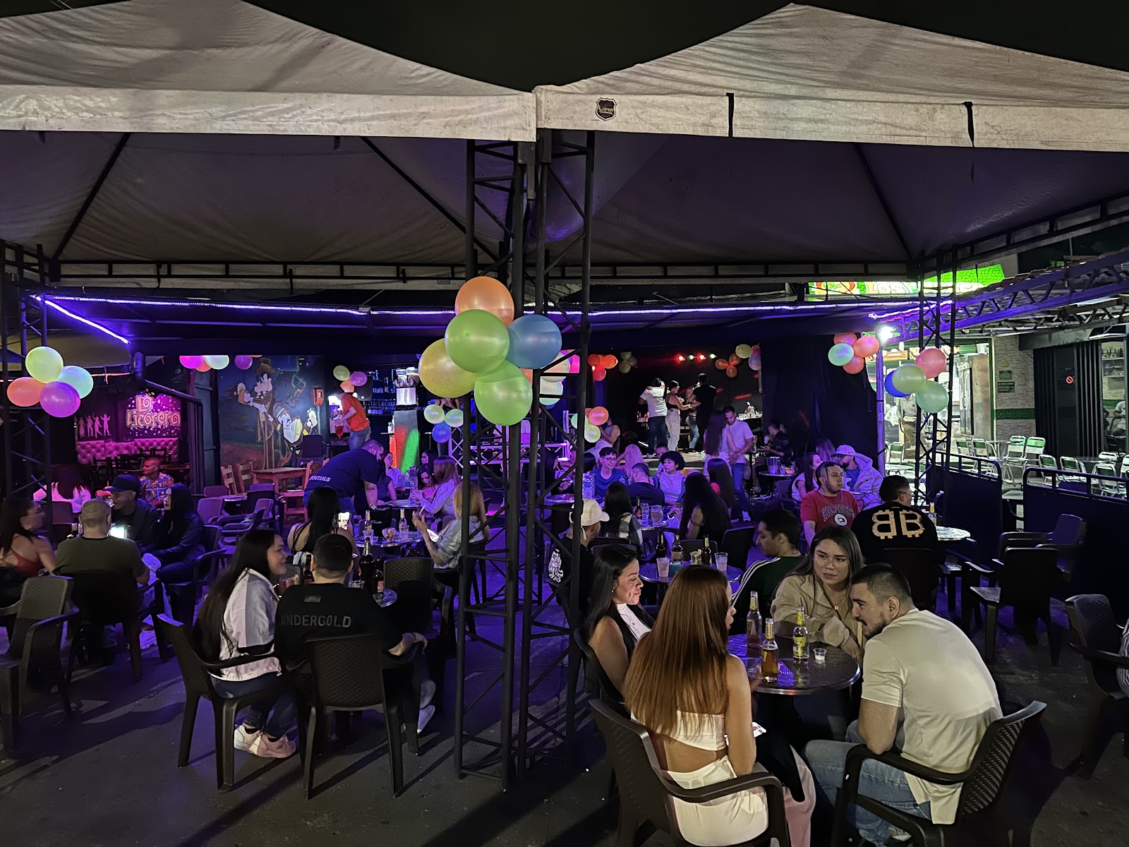 PERRO VIEJO BAR