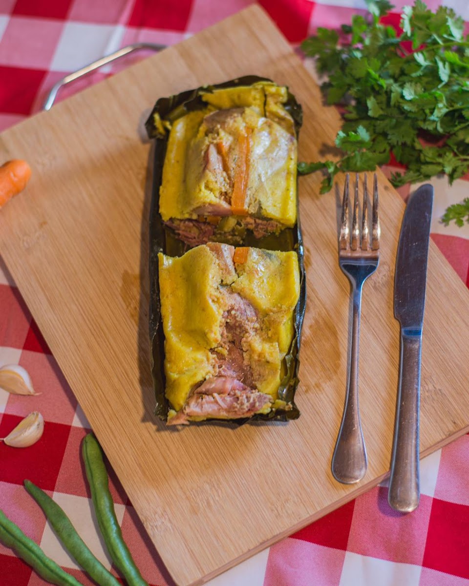 Tamales Y Lechona Doña Yaque