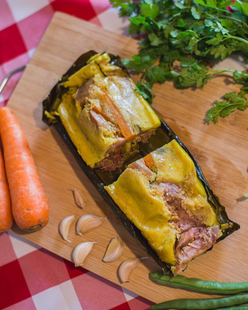 Tamales Y Lechona Doña Yaque