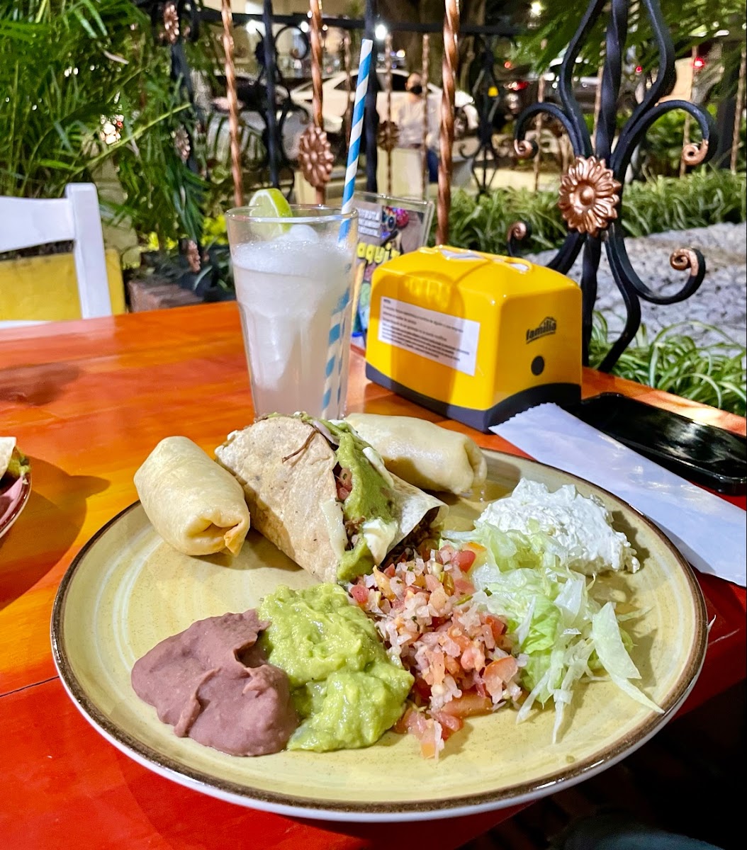 El DF Comida Mexicana Laureles