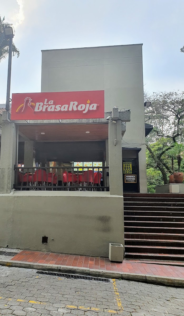 Brasa Roja Villa Grande.