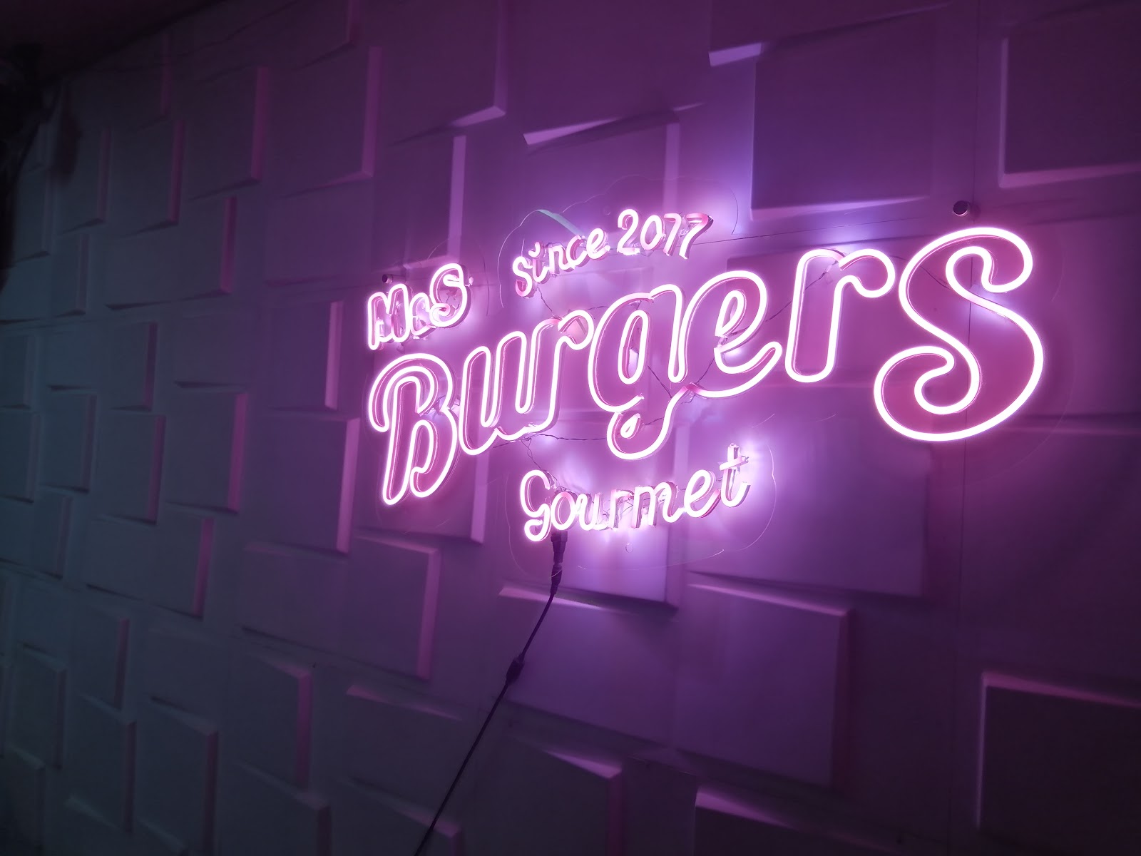 M&S BURGER