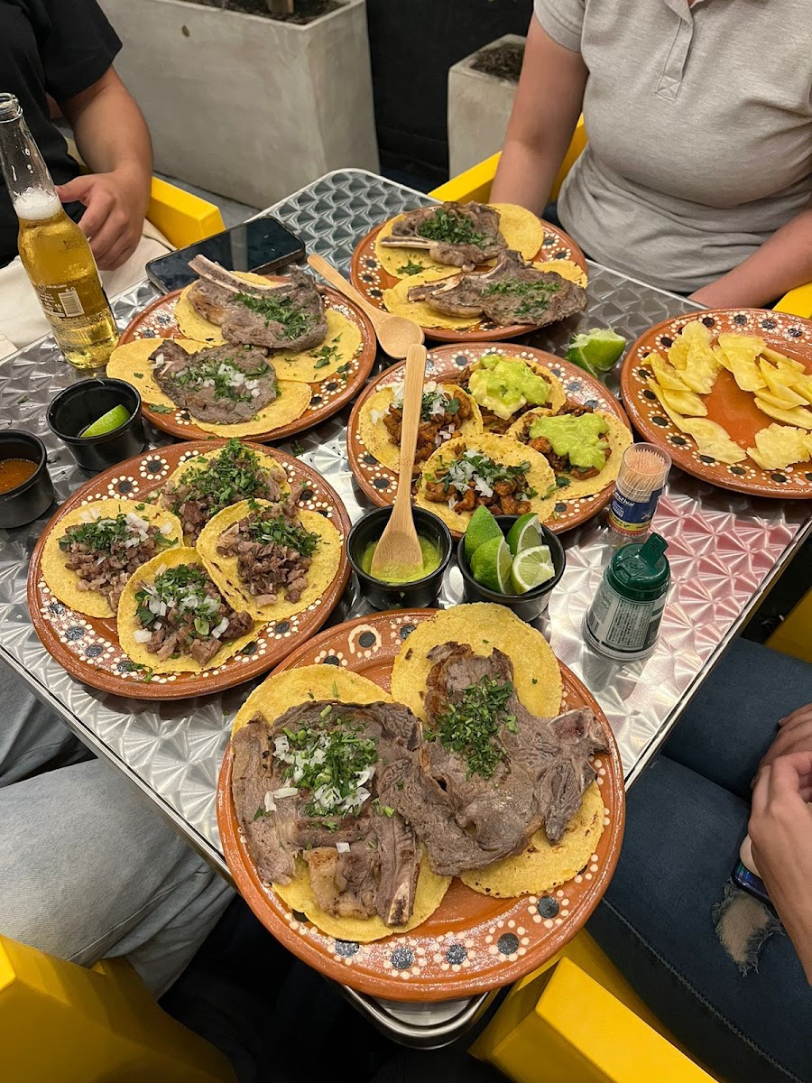 TAQUERIA LA PATRONA