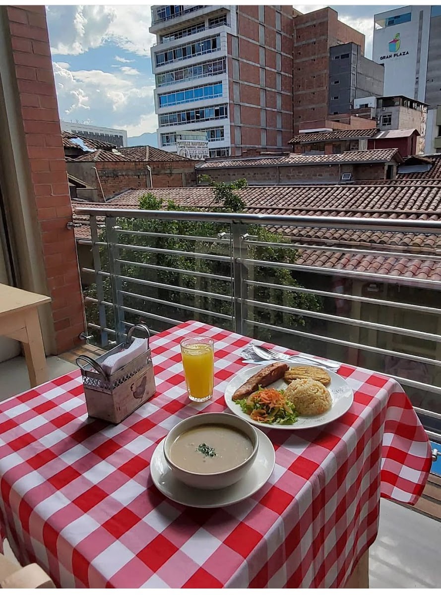 Restaurante Tipica Sazón
