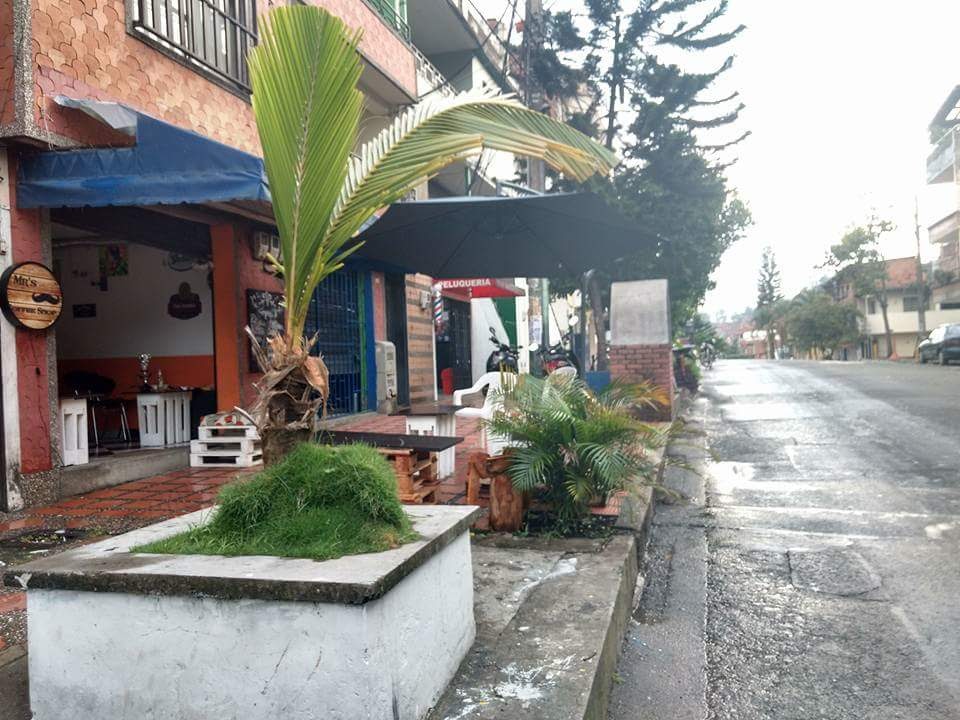 Mr's Coffee Shop